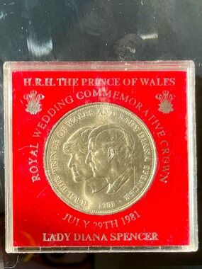 Lady Diana Spencer Commemorative Crown Coin - Red Display